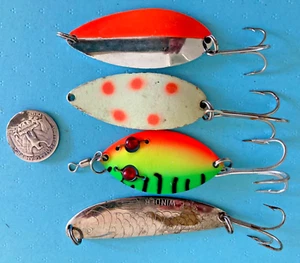 VTG LOT 4 SPOONS RED EYE FISHING LURES VINTAGE LITTLE CLEO MISTER TWISTER SIDEWI - Picture 1 of 7