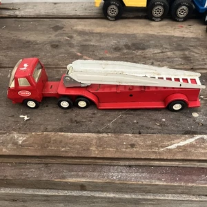 Vintage Mini Tonka Ladder Fire Truck - Picture 1 of 2