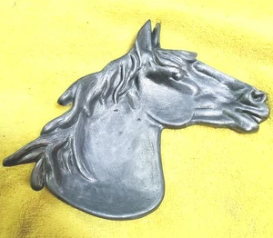 Mint Vintage Gray Cast Metal Horse Head Footed Ashtray (7 in. x 6 in. x 1 in.) - Picture 1 of 4