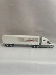 KENWORTH T2000 Semi Truck Worlds Best Dry Van Trailer  1:64 - Picture 1 of 15