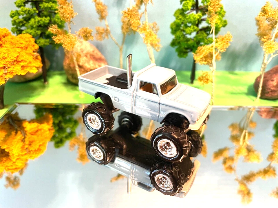 Juguete de granja elevado personalizado, Nissan Junior 1962, kit de elevación Baby Blue G5 escala 1/64 Foto 1 de 3