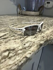 Oakley Flak 2.0 009188 White Sport Wrap Sunglasses Polarized. Missing Rubber