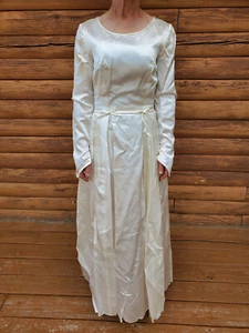 Vintage 1961 Heavy Satin Wedding Gown, Long Sleeves, Excellent Condition - Picture 1 of 11