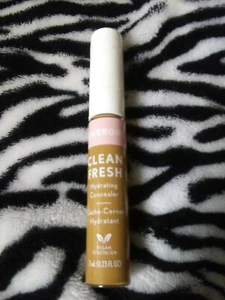 Covergirl Clean Fresh Hydrating Concealer #420 Deep  - Picture 1 of 3