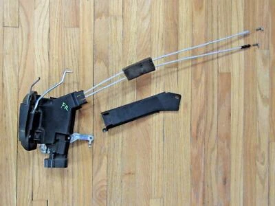 Atuador de trava de porta lateral dianteira direita Toyota Sequoia 2001-2007 fabricante de equipamento original - Imagem 1 de 4