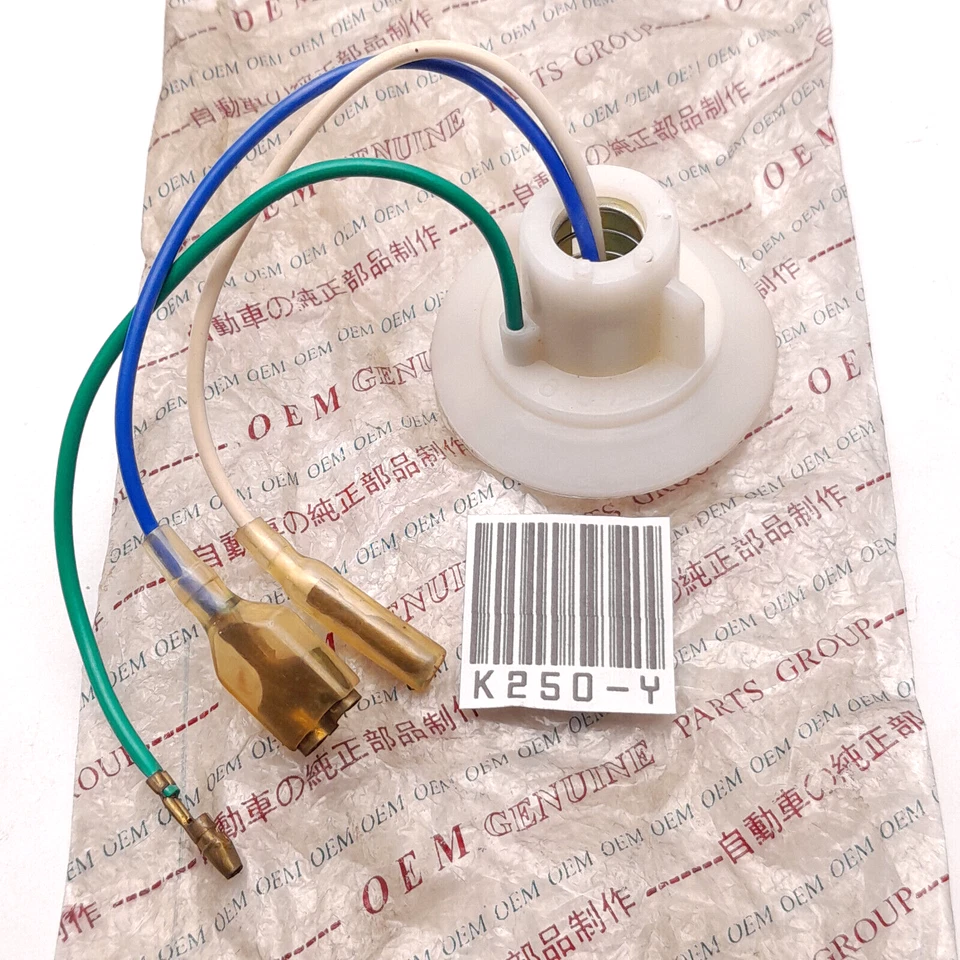 Enchufe de luz de cabeza Honda CB100 CB125 S110 Benly S90Z XL100 NUEVO DE STOCK repuesto #1 Foto 1 de 4