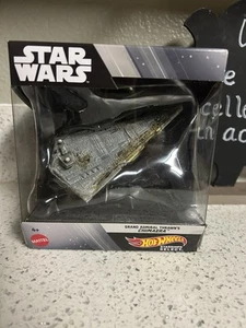NEU Hot Wheels Star Wars Raumschiffe Select Grand Admiral Thrawn’s Chimaera #33 - Bild 1 von 6