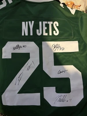 New York Jets 25 Jersey Signed By Breece Hall, Sauce Gardner, Garrett Wilson +2 - Image 1 of 4