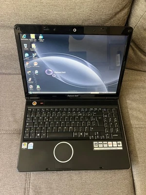 Packard Bell MH36 - Intel T3400 - GMA 4500M, 3GB, 250GB, Windows Vista - Immagine 1 di 4