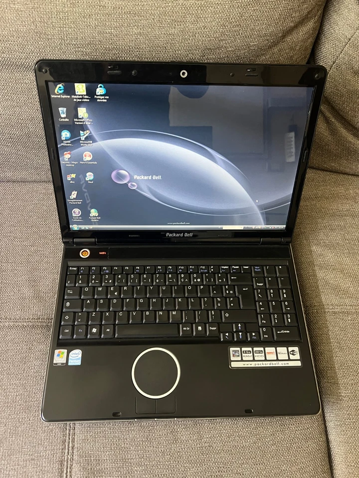 Packard Bell MH36 - Intel T3400 - GMA 4500M, 3GB, 250GB, Windows Vista - Imagen 1 de 4