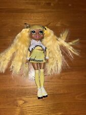 Rainbow High Cheer Series Sunny Madison Yellow Fashion Doll MGA 2021 Cheerleader