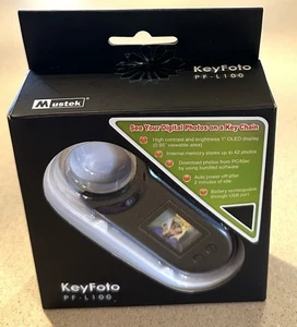 🔥🔥🔥DIGITAL PHOTO KEYCHAIN PF-L100 42 PHOTOS 1” LCD DISPLAY BRAND NEW - Picture 1 of 5