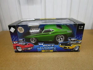 MUSCLE MACHINES 1970 Plymouth Cuda 1/18 toy car diecast box green Mopar - Picture 1 of 6