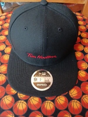 Sombrero Tim Hortons 9 CINCUENTA NUEVA ERA, SNAPBACK, NEGRO CON LETRAS ROJAS. NUEVO Foto 1 de 4