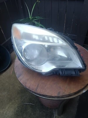 Conjunto de faros - Certificado Capa TYC 20-9097-00-9 para Chevrolet Equinox 10-15 Foto 1 de 2