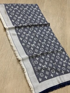 Auténtico Louis Vuitton Denim Chal Bufanda NUEVO M71376 Azul Marino 140 cm *Sin Caja - Imagen 1 de 21