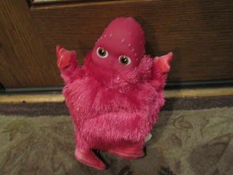 Hasbro Boohbah Pink JINGBAH Silly Sounds Plastic Head Cover