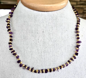 Vintage Boho Amethyst Chip & goldfarben Halsband Perlen Halskette 19,5" Fassverschluss - Bild 1 von 5