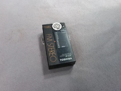 Vintage Toshiba RP-2046 Super Mini FM-Stereo Receiver - funktioniert! - Bild 1 von 4