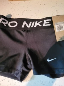 Girls Nike Pro Compression Shorts Black Size Kids XS Gymnastics NWT - Picture 1 of 5