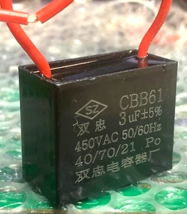 3uF 450VAC CBB61 Condensatore di spunto per motori con filo - Foto 1 di 2