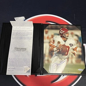 Joe Montana Signed 8x10 Photo Autographed Upper Deck Authenticated UDA - Picture 1 of 5