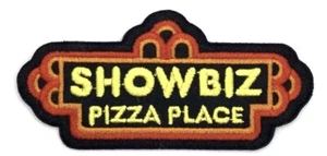 Showbiz Pizza Place Billy Bob Chuck E Ferro Cucito Toppa Stile Vintage Retro - Foto 1 di 1