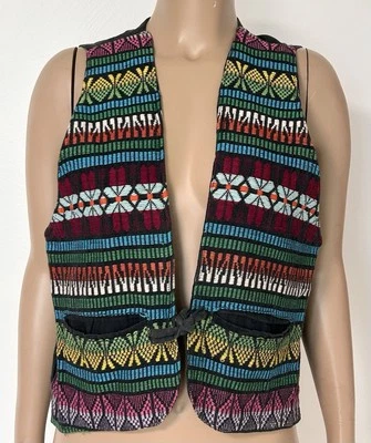 Colete Artesanal CHICHI Bordado Médio Boêmio Boho Arco-íris Vintage Anos 80 Algodão - Imagem 1 de 4