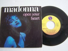 SP 45 TOURS VINYLE , MADONNA , OPEN YOUR HEART . VG - / VG .