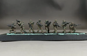 1/72 Built and Painted Modern German KSK Special Force 8 Figures Model - Picture 1 of 14