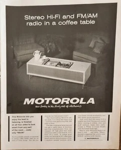 Motorola Electronics 1963 anuncio vintage 14 x 11 radio estéreo en una mesa de centro - Imagen 1 de 1