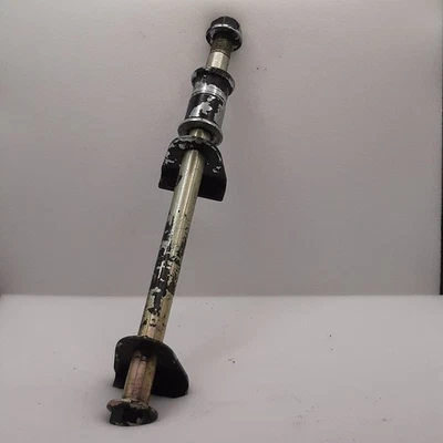 Hyosung GT125R GT125 GT250R Rear Wheel Spindle Axle Bar Rod Tensioner + SPACERS — 第 1/4 张图片