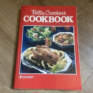 Betty Crocker's Cookbook Paperback Golden Press 9th Printing 1990 See Pics PB - Foto 1 di 5