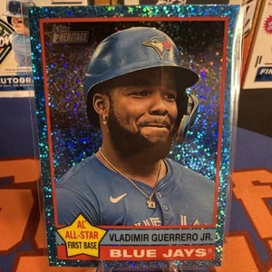 2025 Topps Heritage Vladimir Guerrero Jr. blu chiaro scintillante AL ALL-STAR Jays - Foto 1 di 6