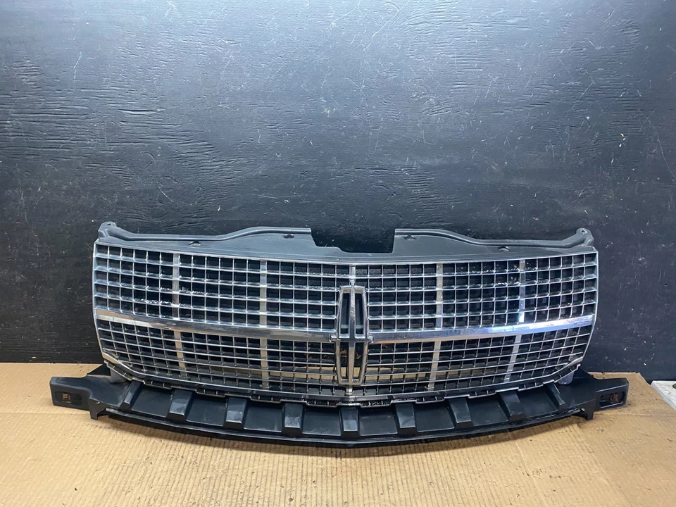 Parrilla superior delantera Lincoln MKX 2007 a 2010 OEM T6729 DG Foto 1 de 4