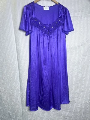 Comfort Choice Purple Nightgown Calf Length Med EUC VTG - Image 1 of 4