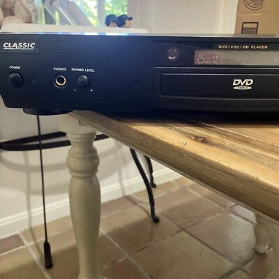 Mustek DVD -102 Classic Digital Video DVD PLAYER NO REMOTE NO POWER CORD - Image 1 of 4