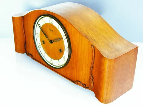 PURE ART DECO  CHIMING MANTEL CLOCK FROM KIENZLE  BLACK FOREST GERMANY Cover