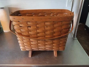 1983 Longaberger Large Footed Magazine Basket Swinging Handle - Picture 1 of 9