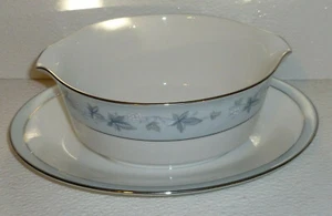 "Noritake Gravy Boat Bluecourt 1972 de colección azul 6844 hojas salsa 8" - Imagen 1 de 3