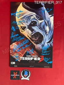Foto firmada por elenco Terrifier 3 11x17 David Howard Thornton más otros 9 Beckett - Imagen 1 de 5