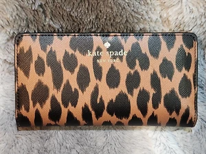 Authentic Kate Spade Schuyler Spotted Animal Print Medium Snap Wallet NWT $179 - Picture 1 of 3