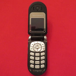 Cingular Motorola RAZR V180 Flip GSM Mobile Phone User Manual Quick Start Chargr - Picture 1 of 6