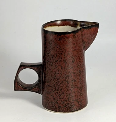Süleyman Saba Studio Keramik Kanne Modernist Milchkännchen Eisen rote Glasur - Bild 1 von 4