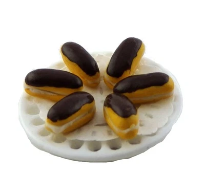 Poupées Maison Chocolat Eclairs sur Plaque Miniature Fait Main Gâteau Nourriture - Photo 1/4