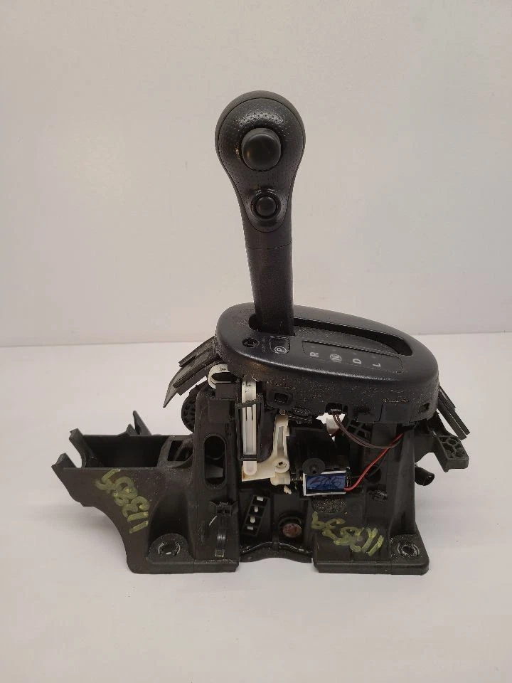 2016 NISSAN VERSA Automatic Transmission Shift Shifter Gear Assembly Foto 1 de 4