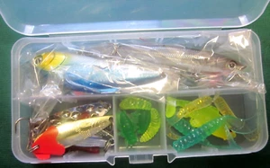 LOTE SEÑUELOS DE PESCA NUEVOS SIN MARCA. NUEVO. Nuevo en estuche de plástico. - Imagen 1 de 3