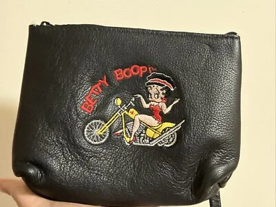Bolso Bandolera Vintage BIKER Betty Boop Bordado Negro Cuero Genuino Foto 1 de 4