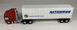 Vintage Yatming Kenworth Semi Roadway Services Nationwide Trailer Truck