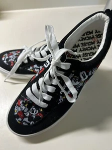 Disney Mickey Mouse NEU Tennisschuhe Turnschuhe Damengröße 9,5 mit weißen Schnürsenkeln - Bild 1 von 4